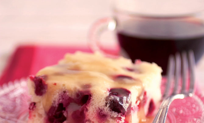 cranberry_cake_with_hot_butter_sauce