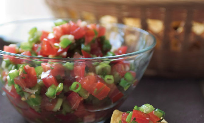 fresh_tomato_and_bel_pepper_salsa