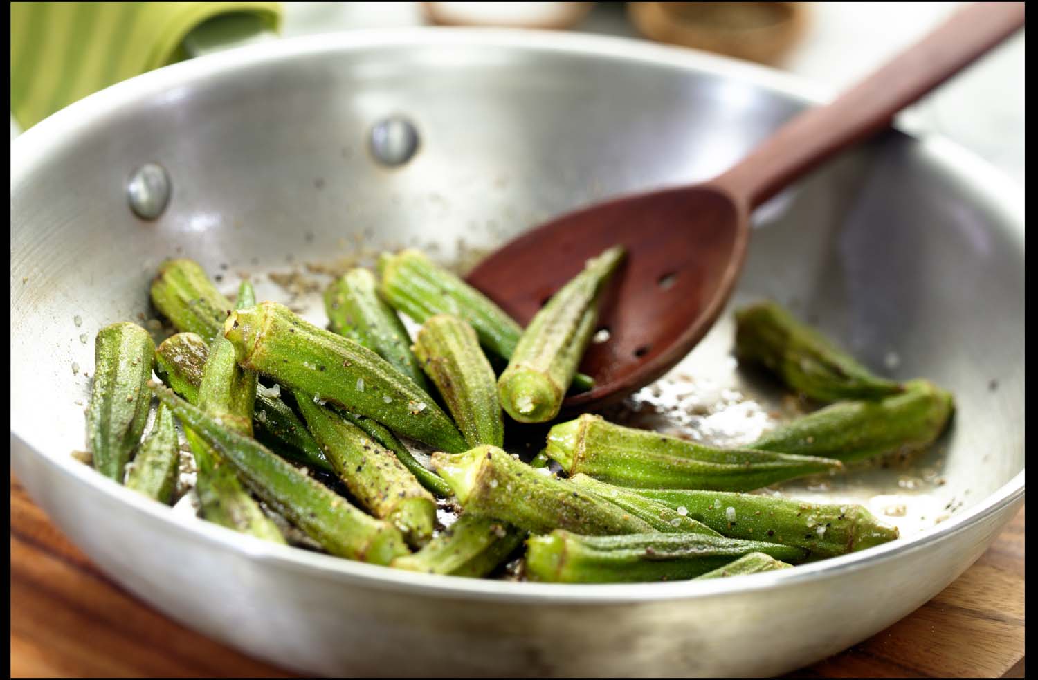 Quick Okra Sauté Recipe - Easy Kitchen