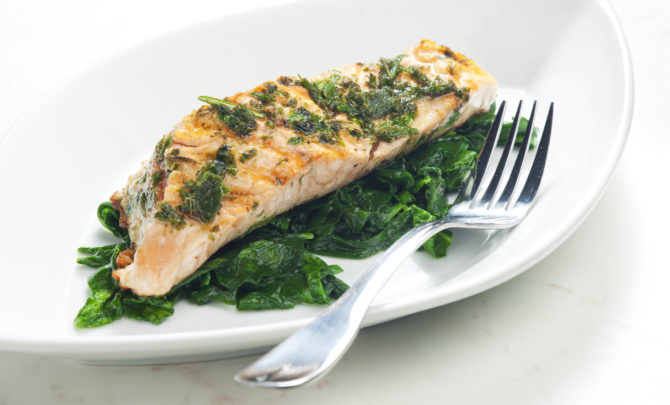 salmon_with_wilted_spinach_55252132
