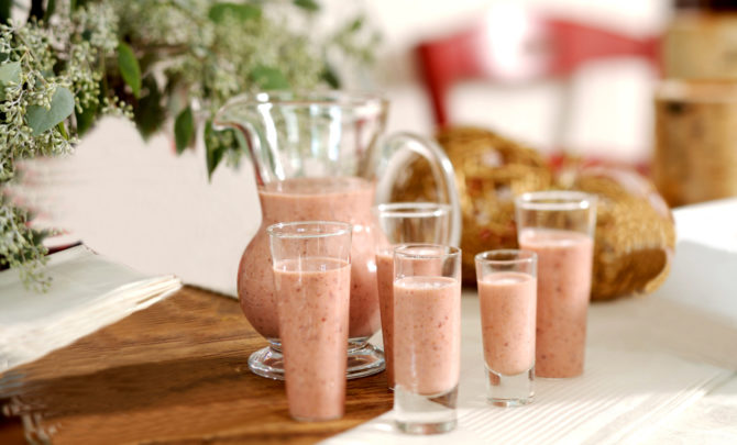 strawberry-kiwi-smoothie-easy-health-quick-breakfast-snack-dessert-recipe-spry
