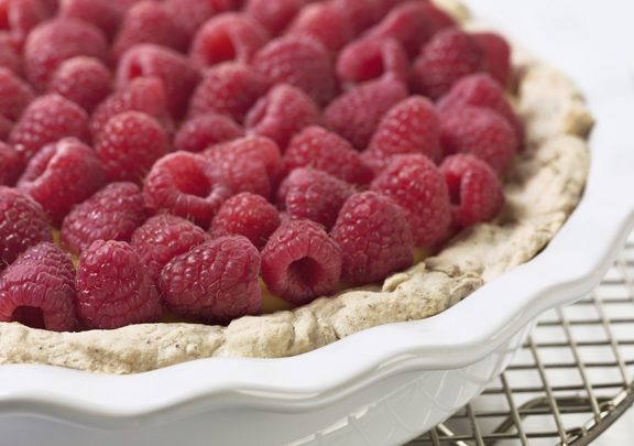 berry-topped-pudding-pie-relish-recipe