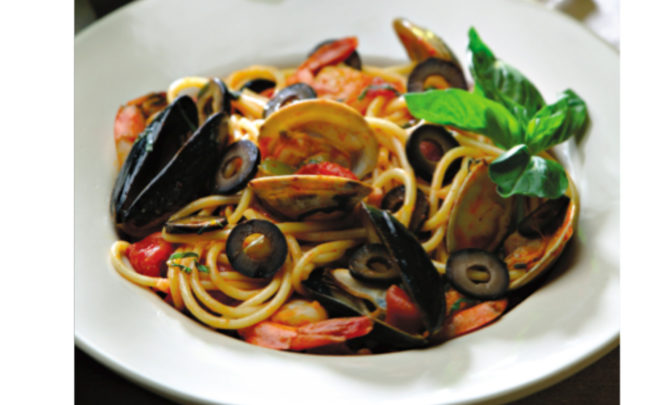 spicy-olive-seafood-pasta-relish.jpg
