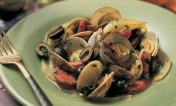 steamed-clams-sausage-olives-relish.jpg