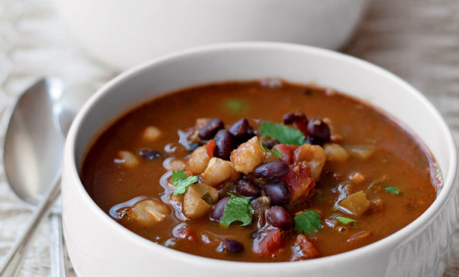 cook-without-book-meatless-monday-vegetarian-meal-health-black-bean-hominy-chili-spry