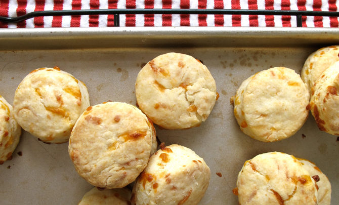65875-cheddar-cheese-biscuits_20