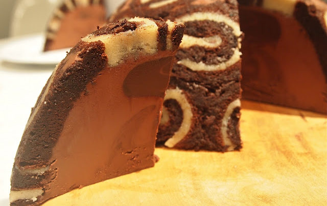Cake-Chocolate-Almond-Paste-Relish