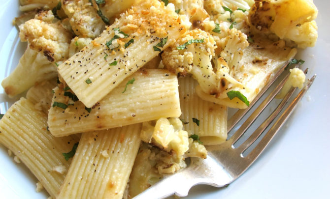 Pasta with Roasted Cauliflower and Breadcrumbs
