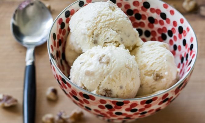 Black Walnut Ice Cream Recipe Easy Kitchen   37481 Black Walnut Ice Cream 2 670x405 