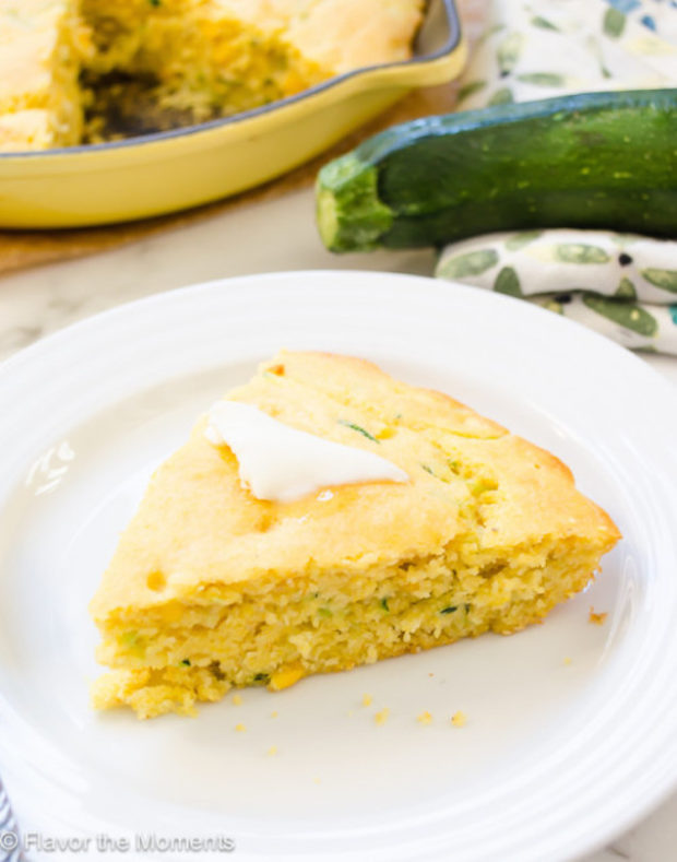 Skillet Zucchini Cornbread Recipe - Easy Kitchen