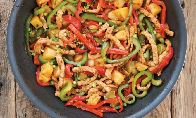 spicy-glazed-pork-with-peppers-and-pineapple