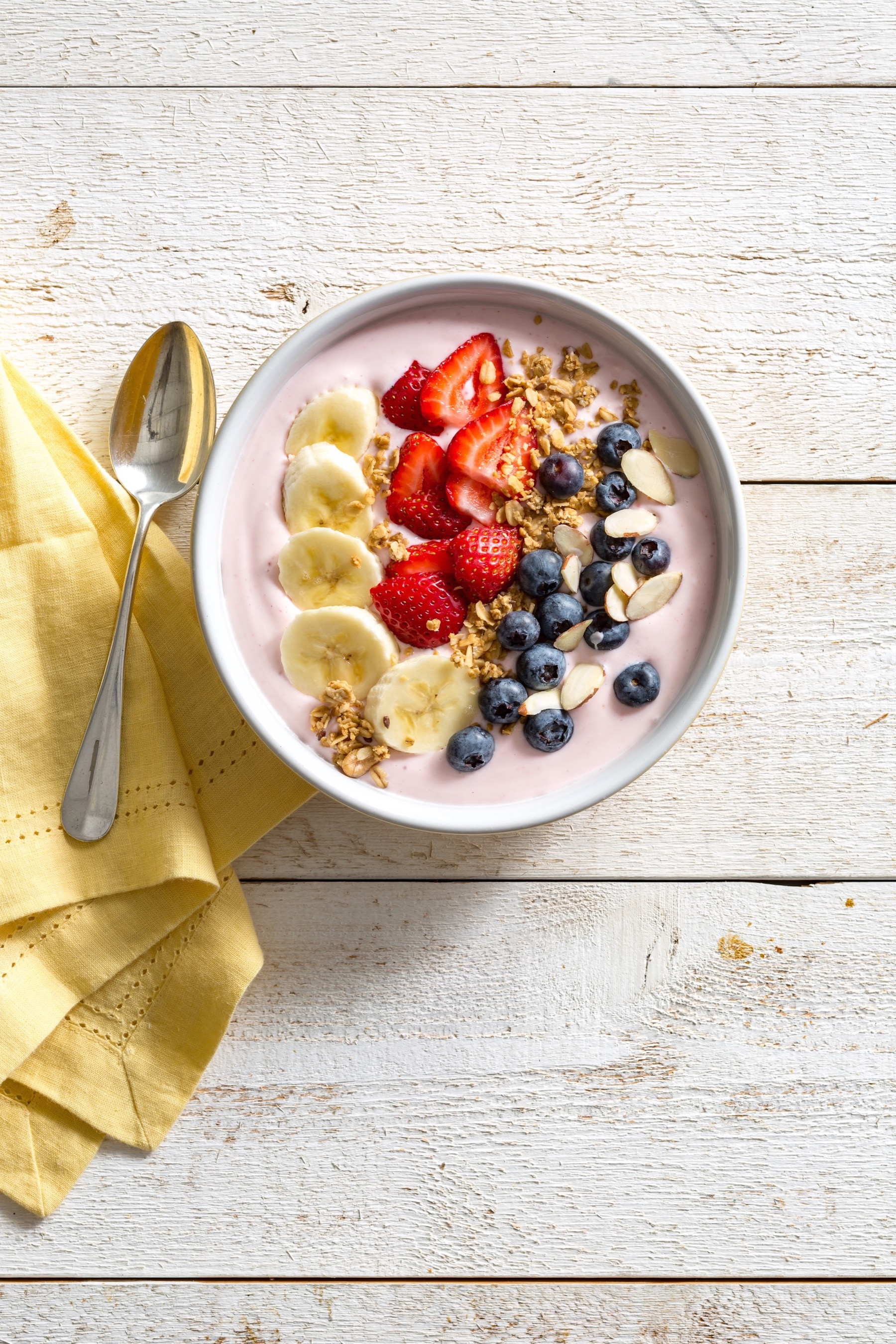 Fruit and Nut Smoothie Bowl Recipe - Easy Kitchen